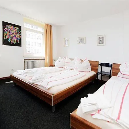 Goldener Hahn Hotel