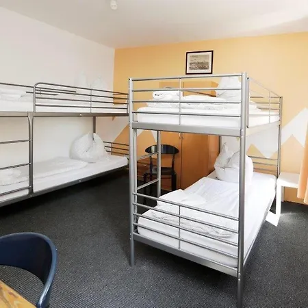 Hotell Goldener Hahn