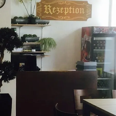 Hotell Goldener Hahn