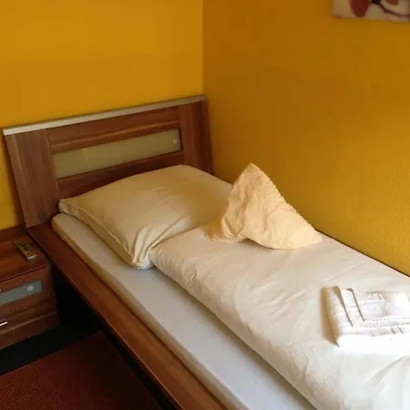 戈登纳哈恩酒店 2* 杜伊斯堡